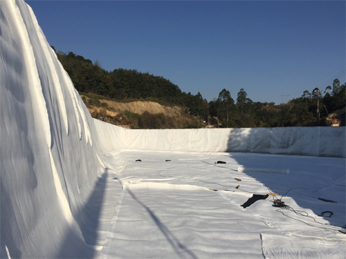 复合排水网1.jpg 复合排水网1.jpg